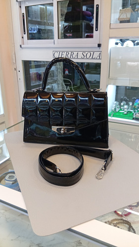 Cartera De Mano Kayne Corazón Charol Bordó Bordó Charol Níquel Bordó