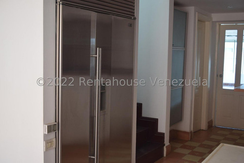 Gran Pent-house En Alquiler En Campo Alegre #22-15888 Josmary Sanjuan