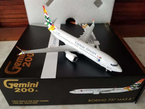 Avion Boeing 737 Max 8 De Cayman Airways Vp-cix Escala 1:200