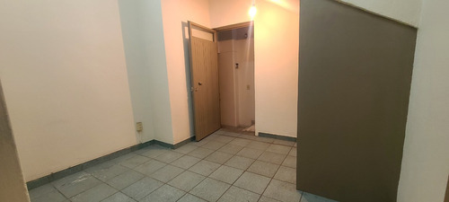 Edificio En Venta O Renta A Un Costado De La Unidad Deportiva De Av. Lazaro Cardenas
