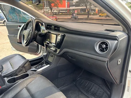 Toyota Corolla SEG 1.8 AT