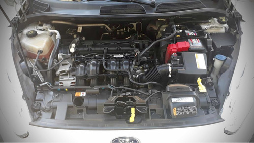 Ford Fiesta Kinetic Design 1.6 Se Plus 120cv 2016