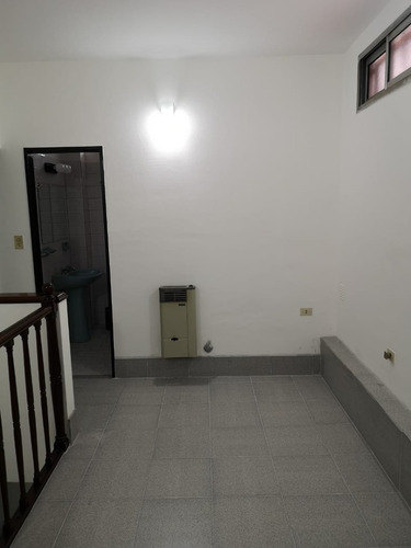 Imagen 24 de 30 de En Venta Duplex 3 Amb. Con Patio Y Terraza En Block Con Dto. 2 Amb. (143)