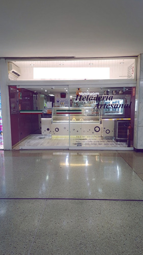 En Venta Excelente Fondo De Comercio De Heladeria En El Ccct - Chuao Oa