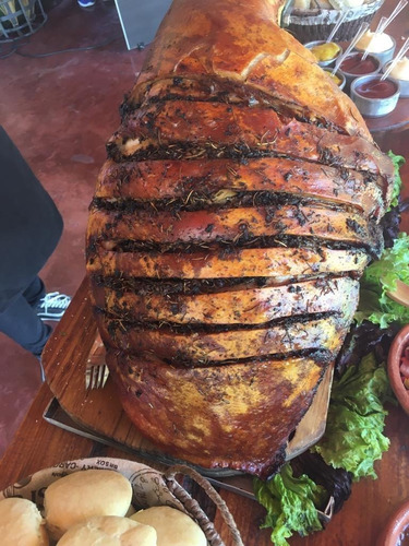 Pernil De Cerdo Catering 30 Personas