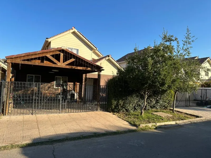 Imagen 1 de 30 de ¡espaciosa Casa En Lampa, 3d/3b, Gran Terreno! Larapinta