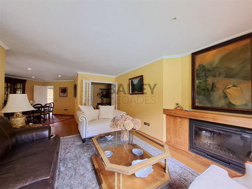 Venta De Casa De 4 Dorm. Bosques De Montemar En Concón
