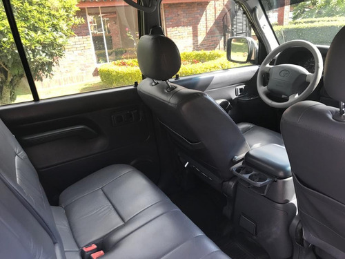 Toyota Land Cruiser Prado Vx / 3.4 / Mecánica / 7 Pas