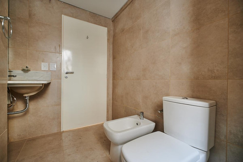 Imagen 12 de 28 de Venta Departamento 3 Amb Con Terraza En Barracas!!!