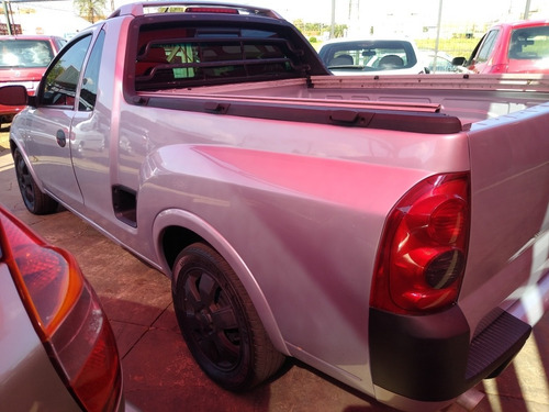 Imagem 5 de 7 de Chevrolet Montana 2005 1.8 Sport Flex Power 2p