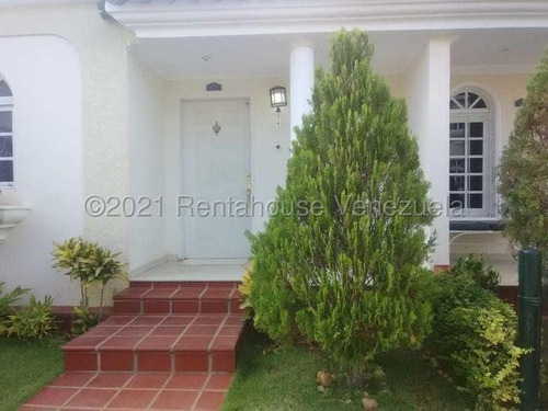 Casa En Lago Country 1 En Oferta Semi Amoblada