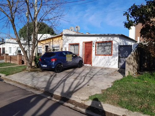 Venta Casa En Maldonado, A Pocas Cuadras Del Centro. 