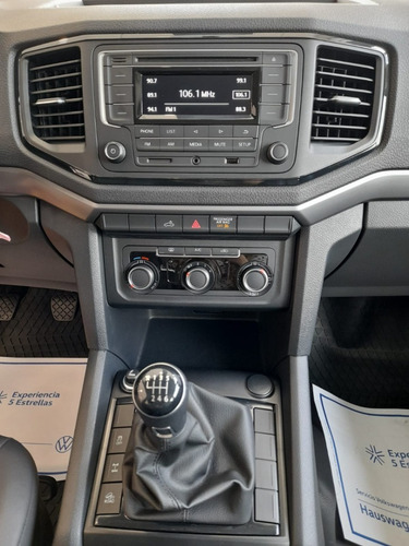 Imagen 23 de 25 de Volkswagen Amarok Trendline 140cv 4x2 Mt Stock 2023 Sb