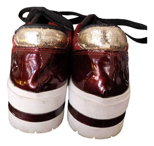 Zapatillas Urbanas Plataforma Bordó Charol Y Plush T.40 (Usado)