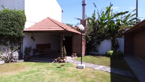 Excelente Chalet 4 Ambientes En Planta Baja