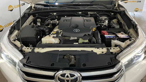 Imagem 8 de 8 de Toyota Hilux 2.8 Srx 4x4 Cd 16v Diesel 4p Automático