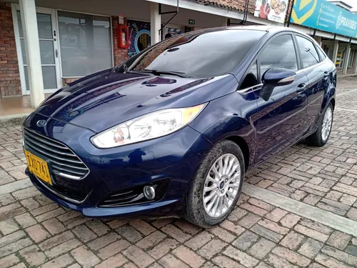 Ford Fiesta Titanium 1.6cc MT AA