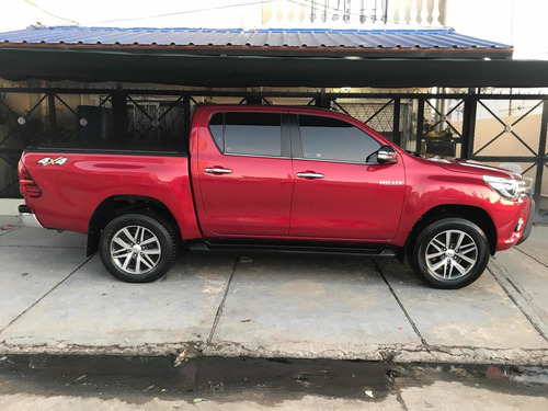 Toyota Hilux 2.8 Cd Srx 177cv 4x4 At 2017