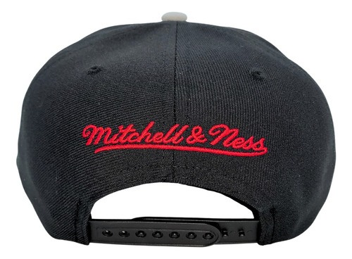 Gorra Mitchell & Ness Chicago Bulls Core Basic Ajustable
