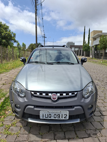 Fiat Strada 1.8 16v Adventure Cab. Dupla Flex 3p