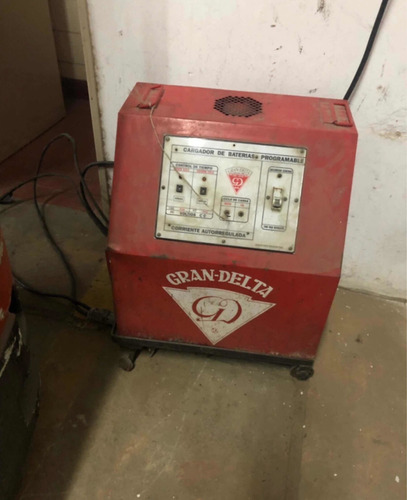 Imagen 3 de 25 de Autoelevador Toyota 2tn Electrico C/bateria Y Cargador Envio