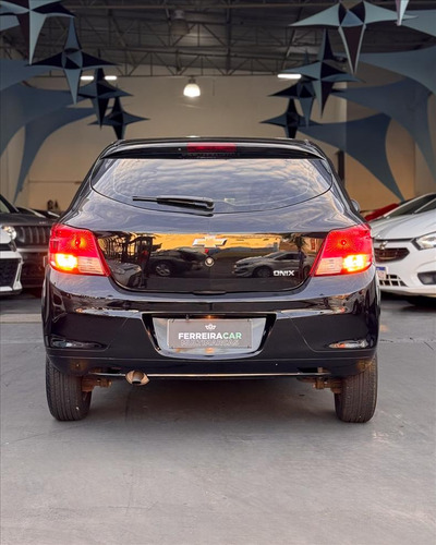Chevrolet Onix Onix ls 1.0 ls Spe/4