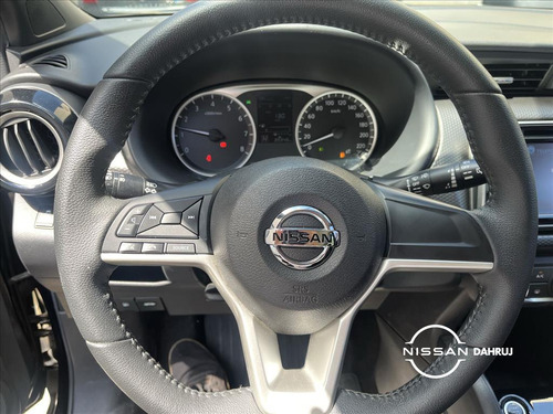 Nissan Kicks Play 1.6 16V FLEXSTART SV 4P XTRONIC