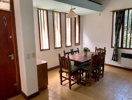 Excelente Casa Zona Golf, 3 Dormitorios 3 Baños Cochera Quincho Cerrado Parrilla Hermoso Parque