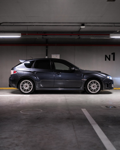Subaru Impreza 2.5 Sedan Sti-300 Mt
