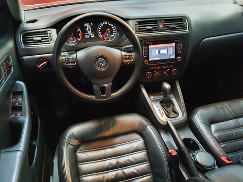 Imagen 10 de 14 de Volkswagen Vento Sportline 2012 2.0 Tsi Dsg Smart Garage