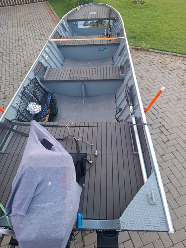 Barco 6metros Plataforma De Proa E Popa Todo Equipado