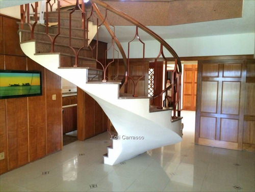 Imagen 4 de 11 de Rambla. Chalet De Tejas Vidriadas, Recepción