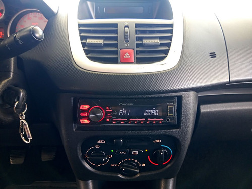 Peugeot 207 207 XR Sport 1.4 Flex 8V 5p