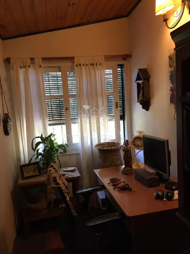Muy Linda Casa Con Espectacular Terreno De 6000 Mts2 Parquizados!