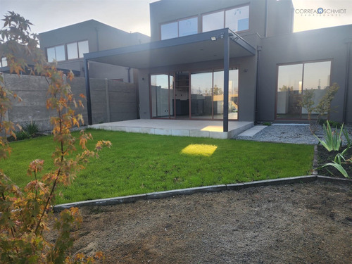 Casa Nueva En Arriendo En Condominio Colinas Verdes, Olivar