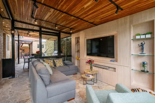 Casa En Arriendo/venta En Canelon. Cod A20472