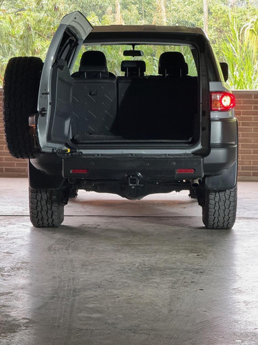 Toyota Fj Cruiser