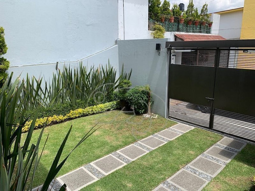 Imagen 2 de 30 de Casa En Venta En Satélite. Con Amplios Espacios.