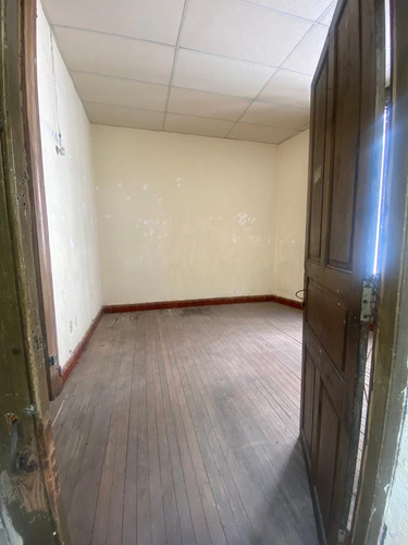 Imagen 6 de 18 de Oportunidad - Casa De Altos Con Gran Potencial Muy Proxima Plaza Independencia