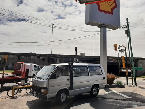 Imagen 3 de 25 de Toyota Hiace 2.4 15 Pasajeros. Impecable-confiable 100%