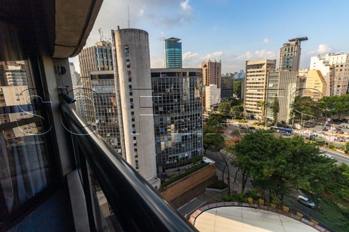 Imagem 12 de 15 de Flat No Itaim, Entre A Av. Cidade Jardim E Faria Lima - Sf34266