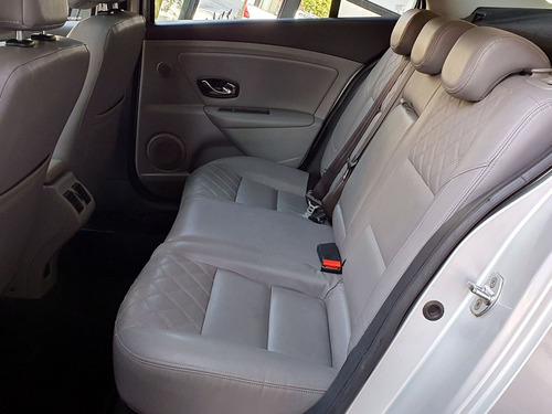 Renault Fluence Sedan Privilège 2.0 16V FLEX Aut