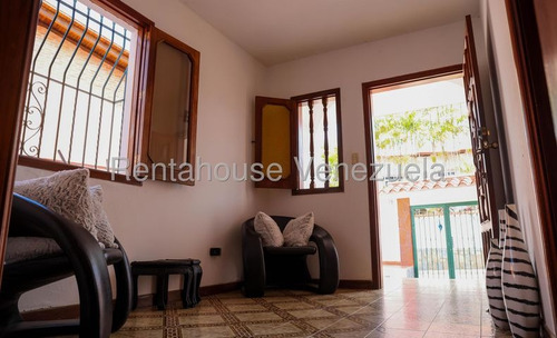 Casa En Venta Los Naranjos Mls # 25-18296 Christian Szotyori