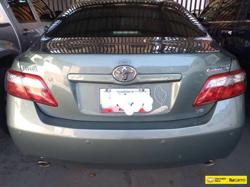 Toyota Camry De Luxe