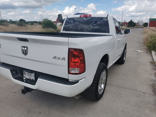 Imagen 4 de 14 de Dodge Ram 1500 2015 3.6 Regular Cab