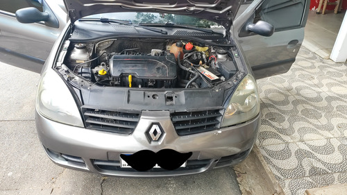 Renault Clio Sedan 1.0 16v Expression Hi-flex 4p