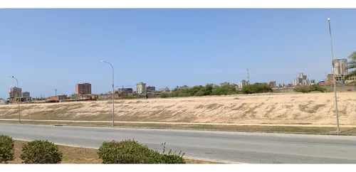 Terreno Av. Romulo Betancourt
