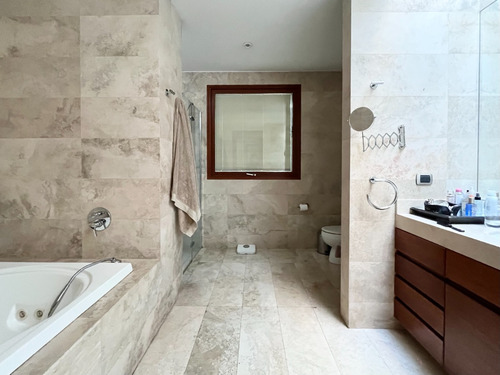 Gran Casa Estilo Mediterránea Excelente Ubicación