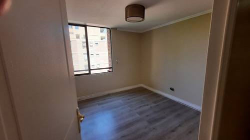 Depto. En Arriendo 4d + 3b + 2e + 1b - Flor De Azucena / Los