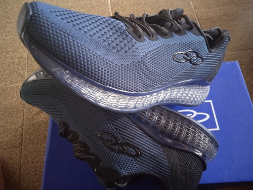Imagem 2 de 5 de Sapatos Masculino E Feminino 99,00